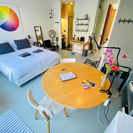 Private Studio With Free Car Parking 암스테르담 외부 사진
