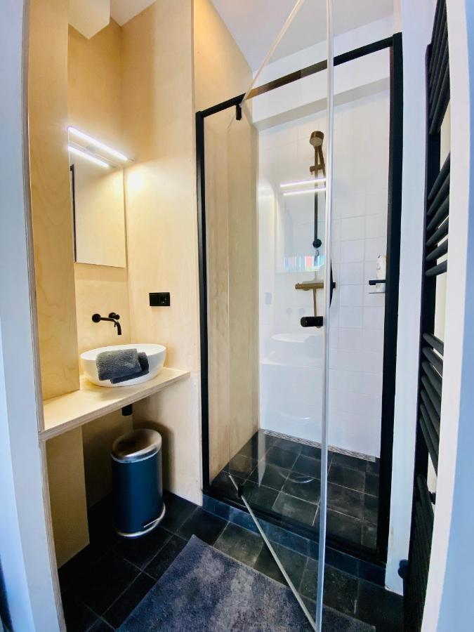 Private Studio With Free Car Parking 암스테르담 외부 사진