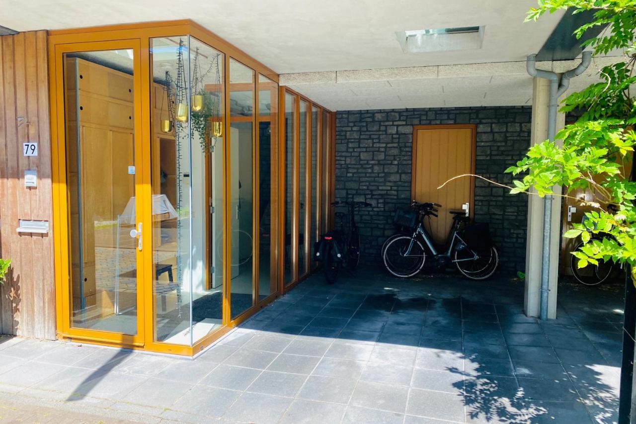 Private Studio With Free Car Parking 암스테르담 외부 사진