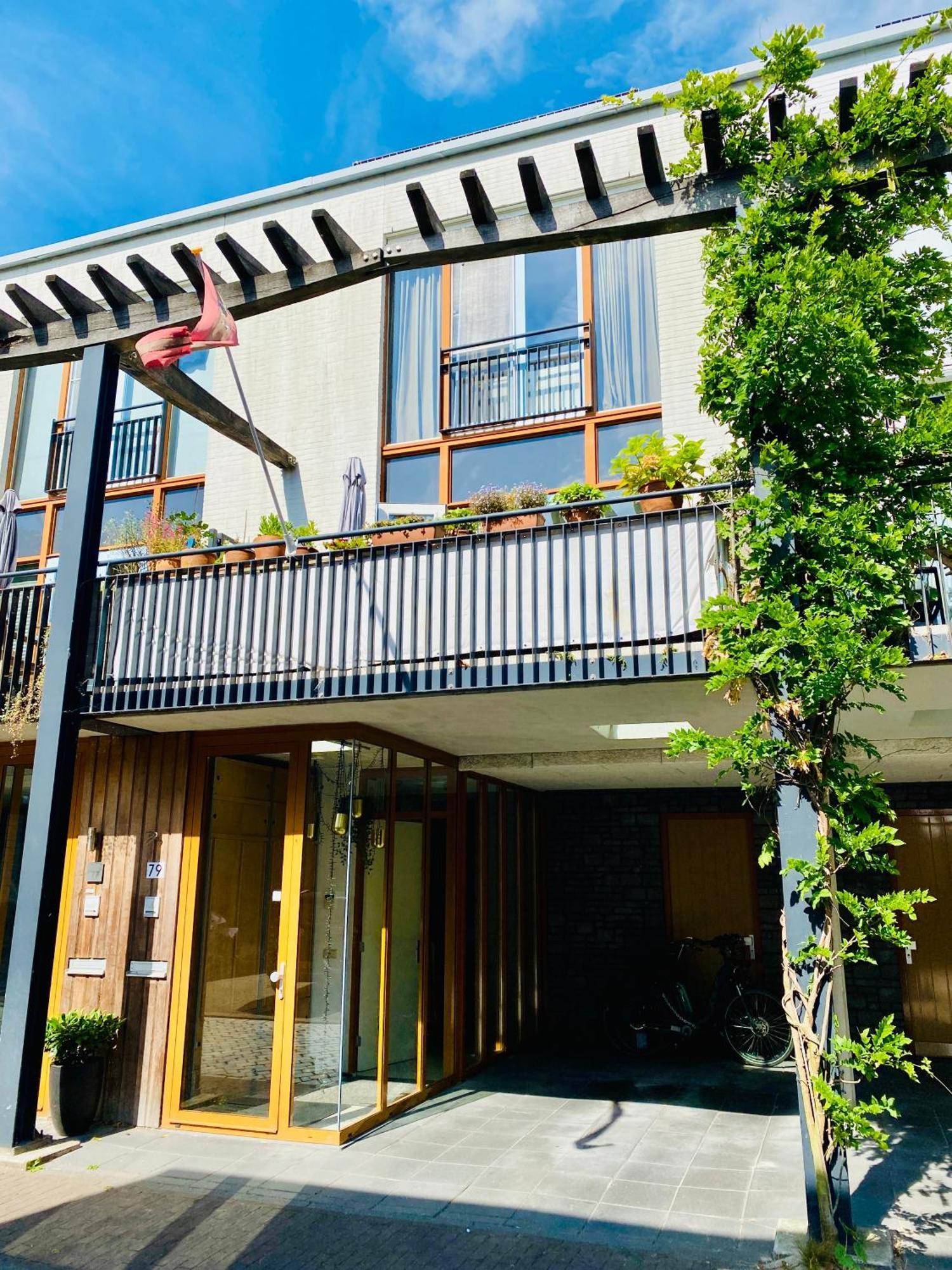 Private Studio With Free Car Parking 암스테르담 외부 사진